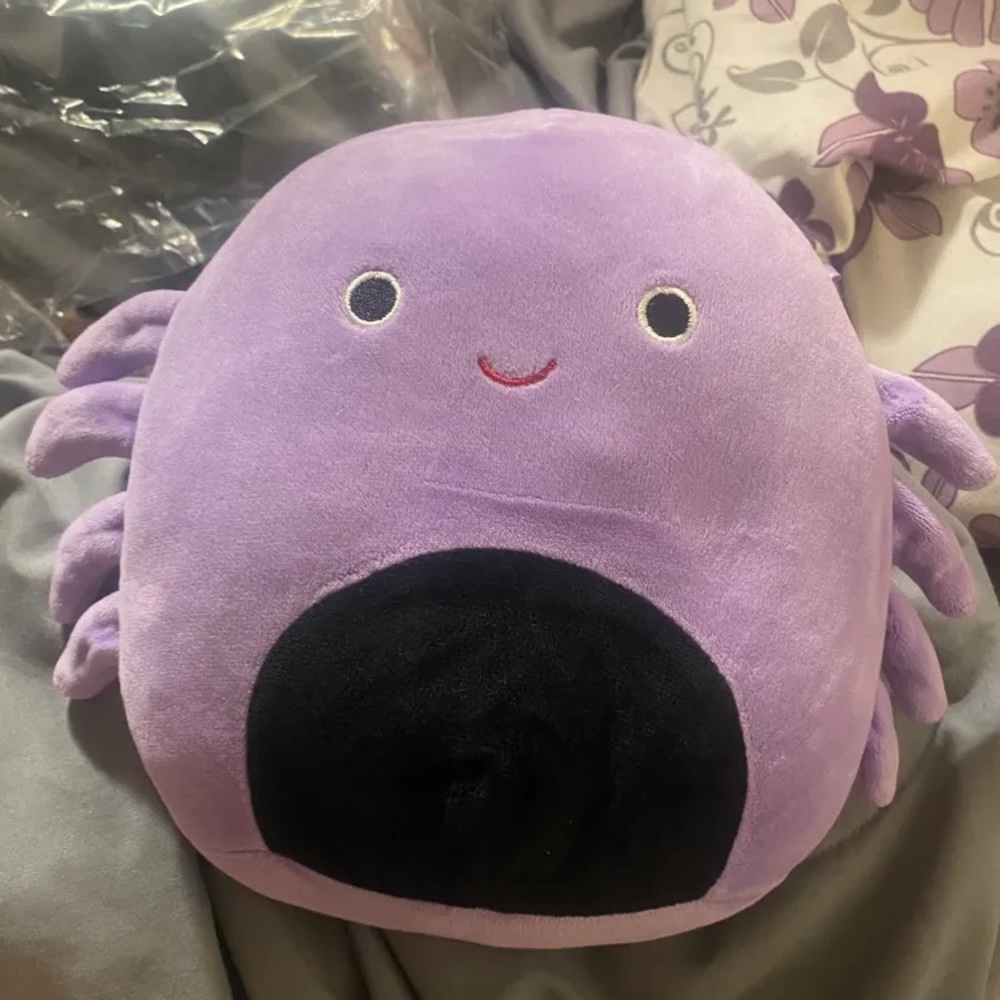 Rare purple Bella the spider squishmallow
